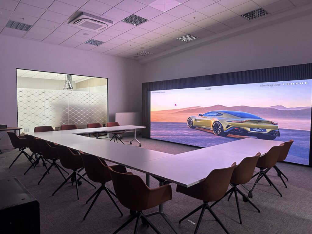 Lume-Interiors-Car-Manufacturer-5